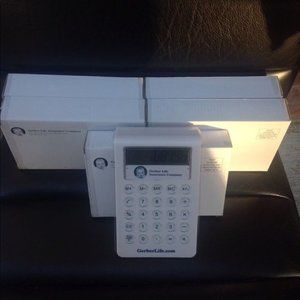 Nib 8 solar powered calculators with stand 7x5
